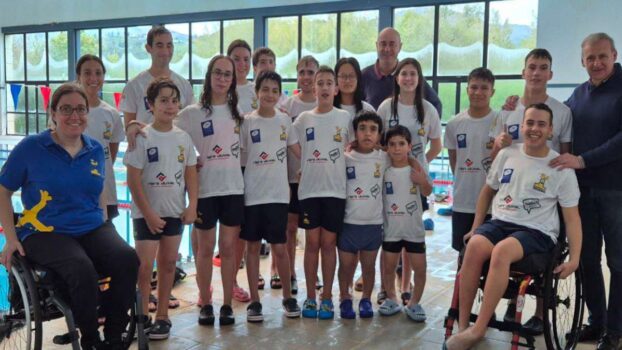 concentración de natación en Arriondas